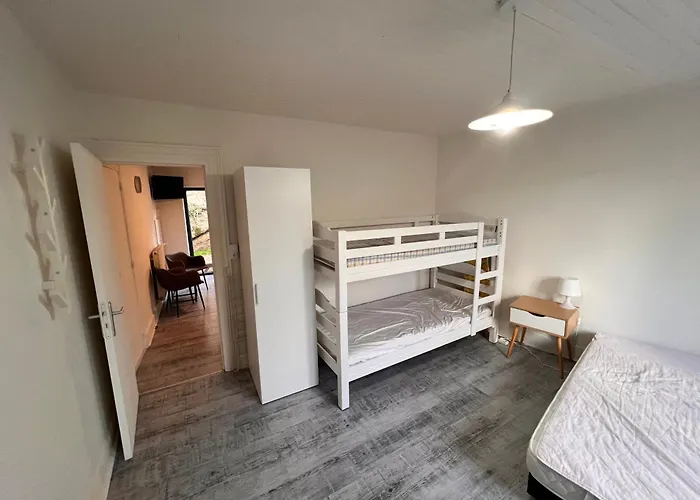 Appartement 4 personnes, 1 chambre, terrasse, Wifi, proche du centre