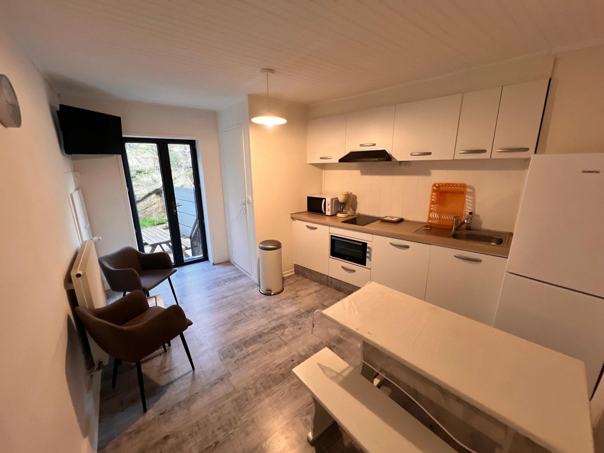 4 Personnes, 1 Chambre, Terrasse, Wifi, Proche Du Centre La Bourboule